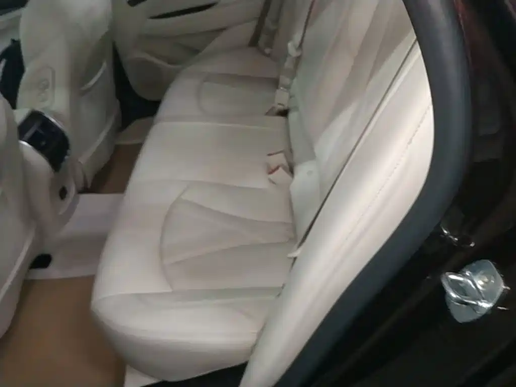 Buick LaCrosse — миниатюра 17