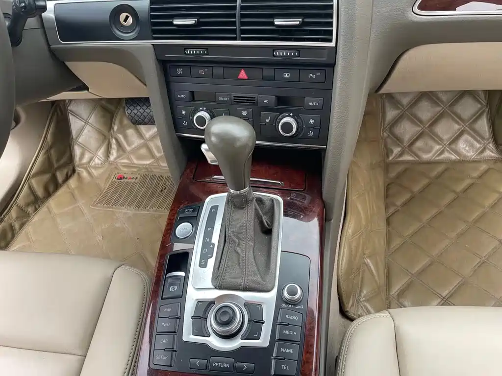Audi A6L — миниатюра 10