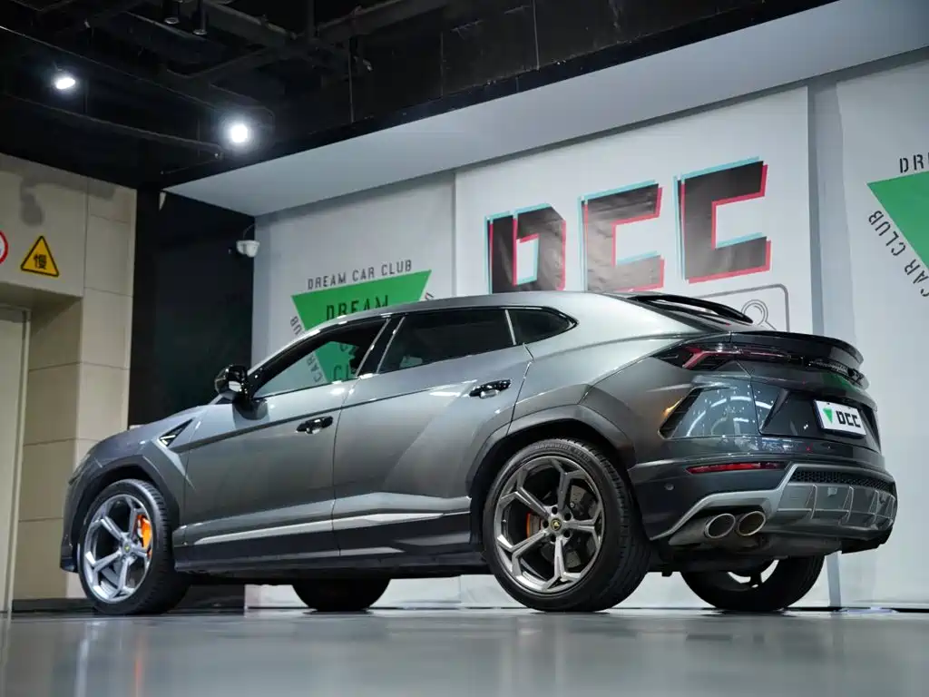 Lamborghini Urus — миниатюра 50