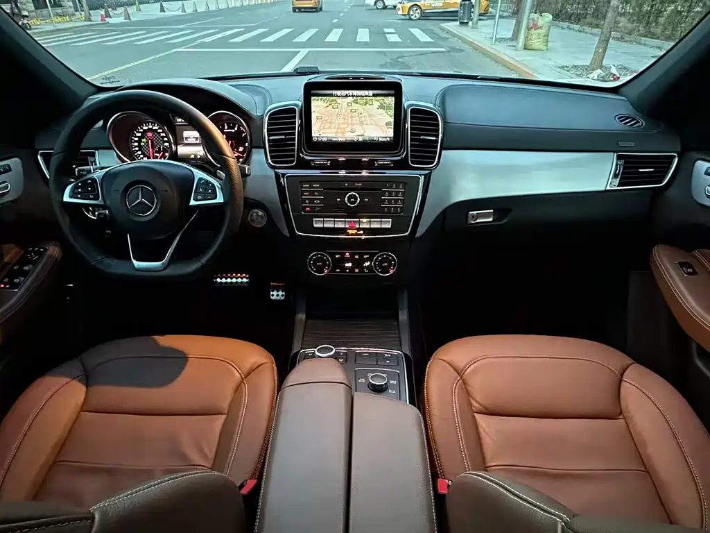 MERCEDES-BENZ GLE AMG