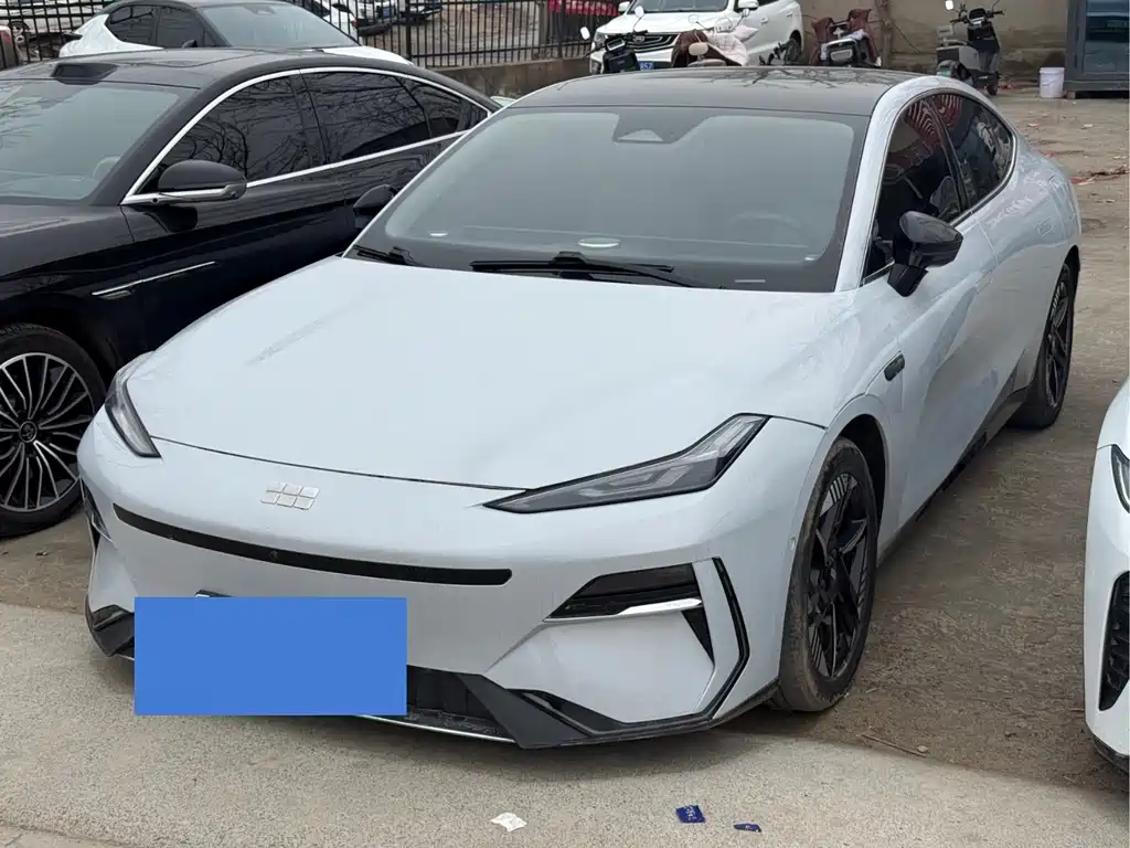 GEELY GALAXY GALAXY E8