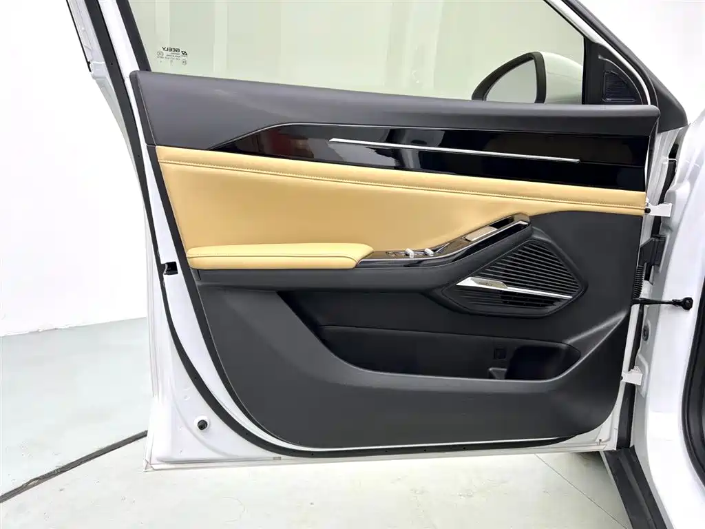 GEELY GALAXY GALAXY L6