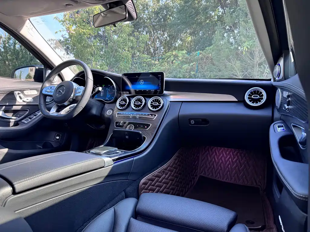 Mercedes-Benz C-Class — миниатюра 16