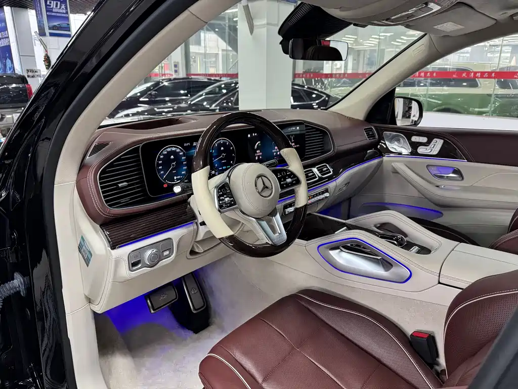 Mercedes-Benz GLS — миниатюра 7