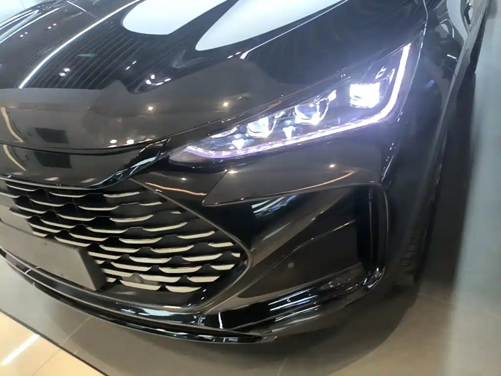 BYD Tang New Energy — миниатюра 18