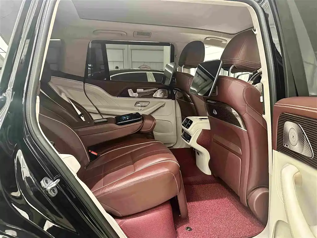 Mercedes-Benz GLS — миниатюра 18