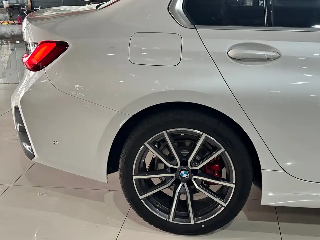 BMW 3 Series — миниатюра 20