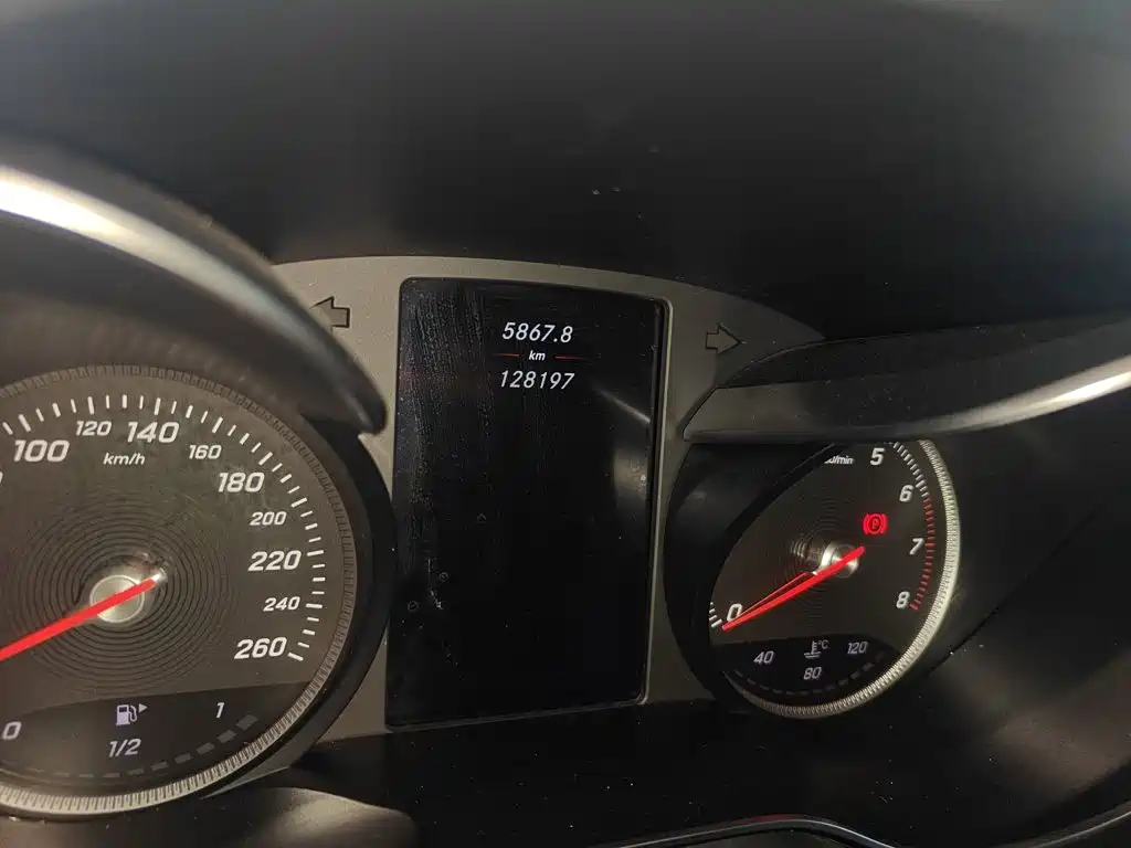 Mercedes-Benz GLC 2017 GLC 260 4MATIC Luxury