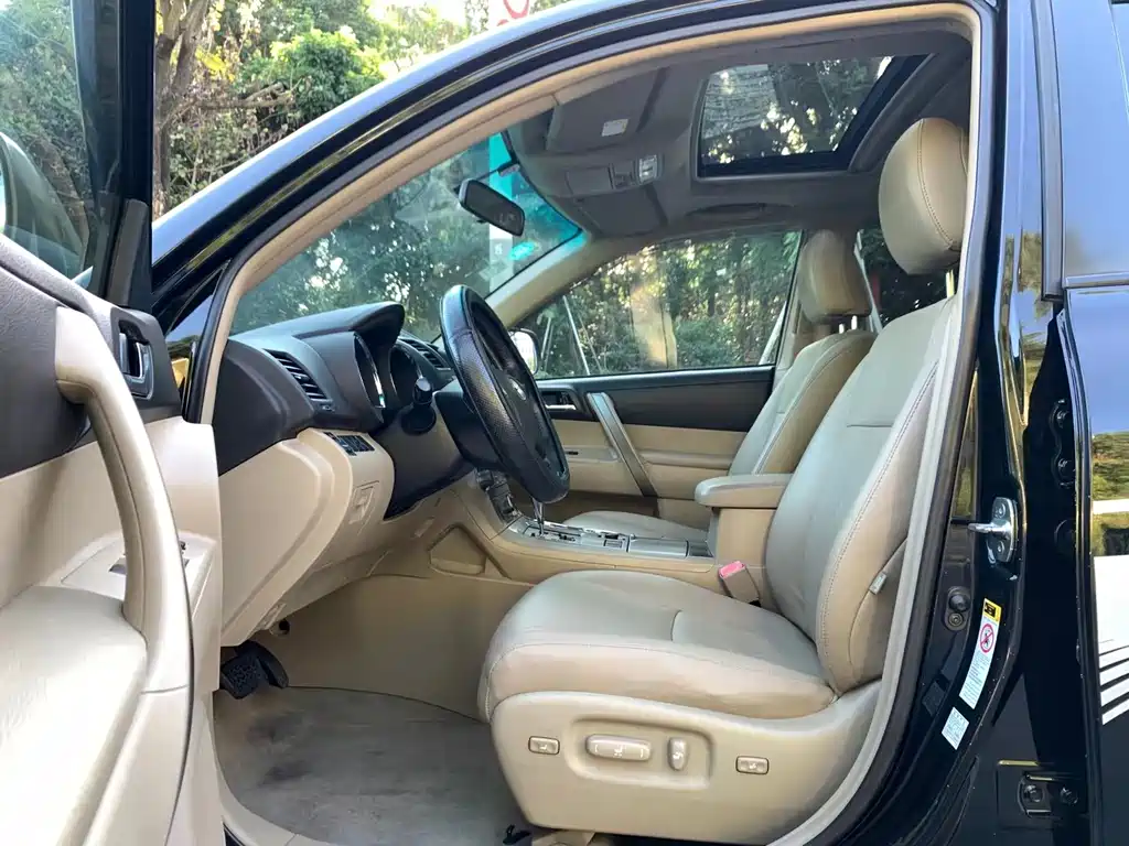 Toyota Highlander — миниатюра 4