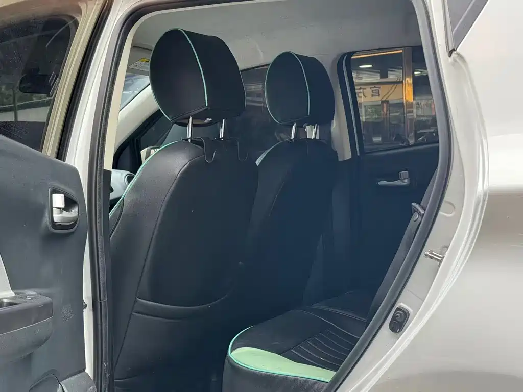 Changan Benben E-Star — миниатюра 8