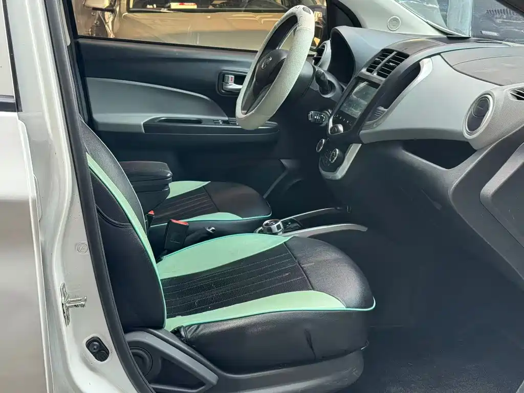 Changan Benben E-Star — миниатюра 10