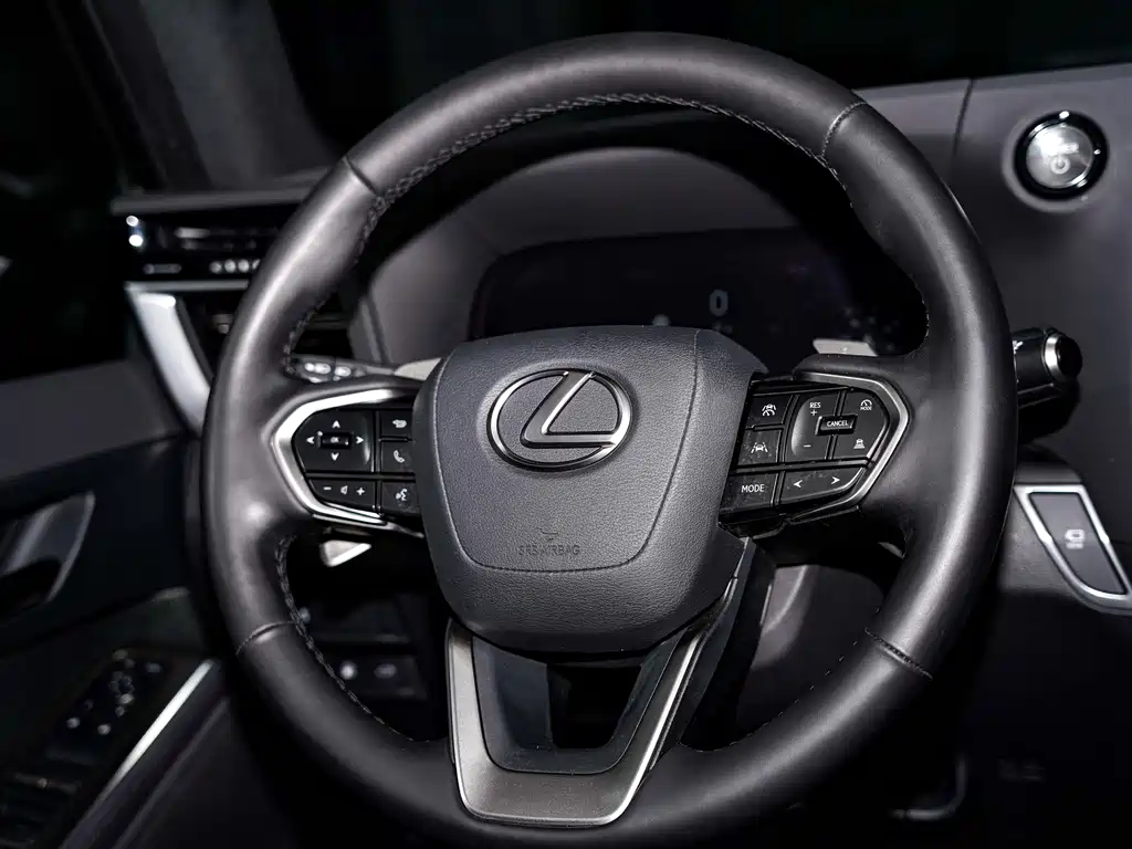 Lexus GX — миниатюра 14