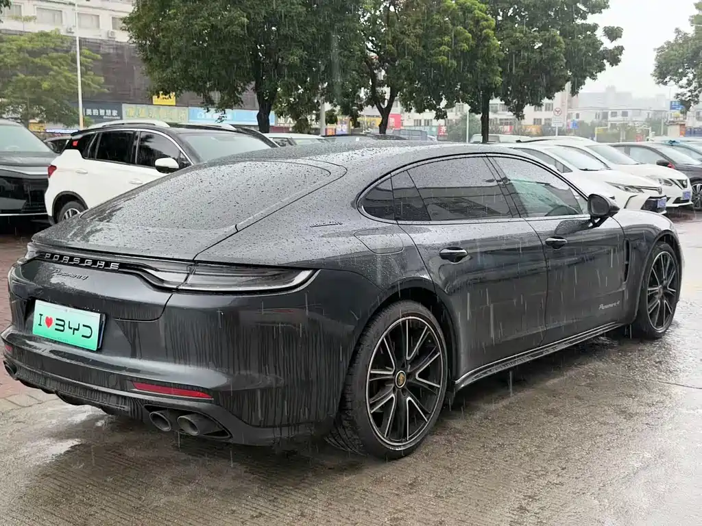 Porsche Panamera 2023 — фото 11