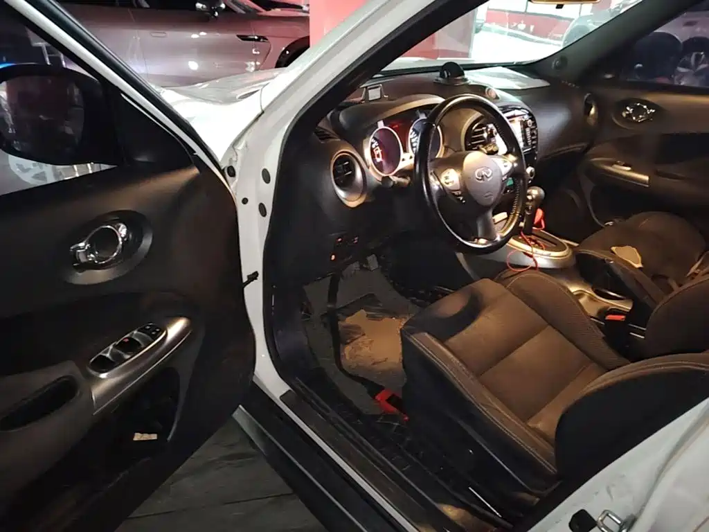 Infiniti ESQ — миниатюра 16