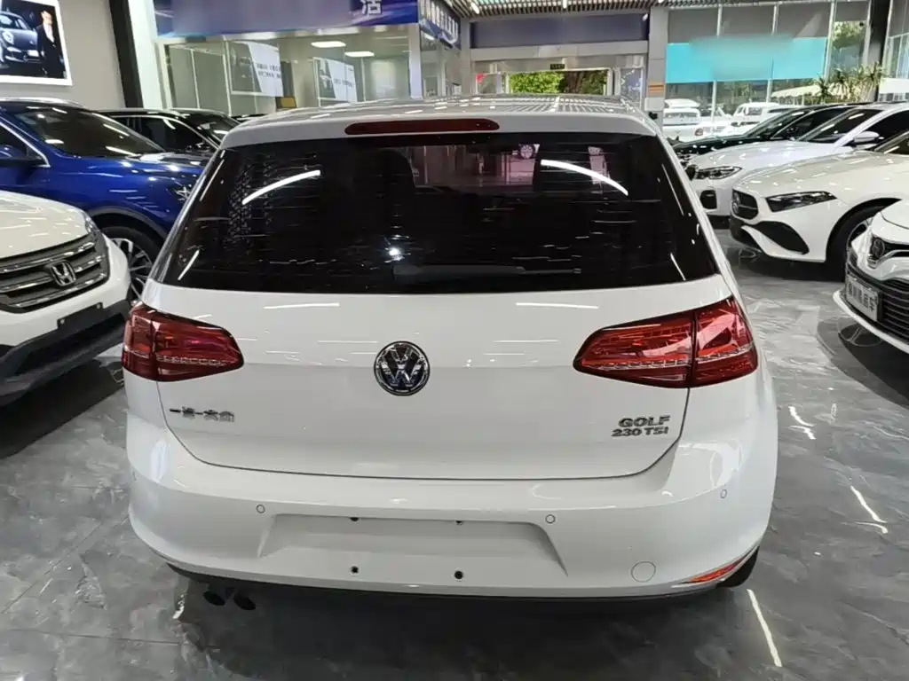 Volkswagen Golf — миниатюра 6