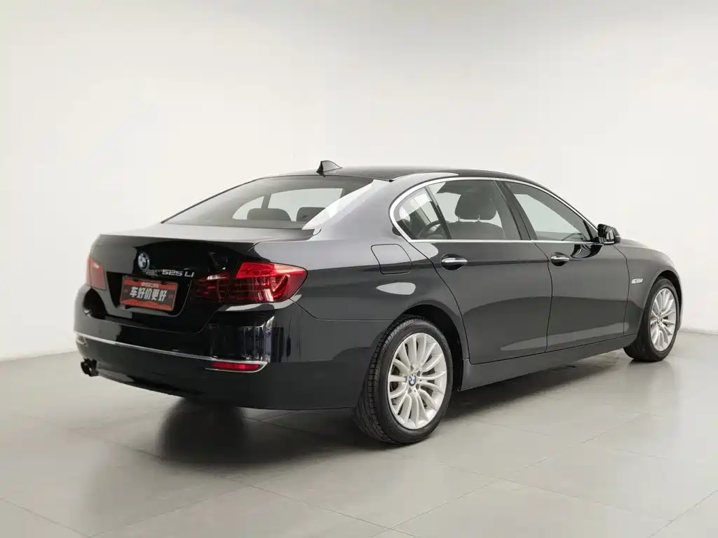 BMW 5 Series — миниатюра 2