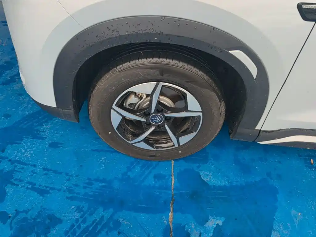 BYD Yuan UP — миниатюра 23