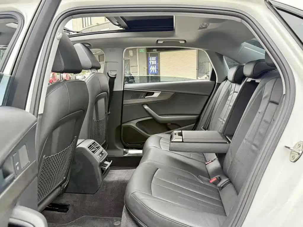 Audi A4L — миниатюра 7