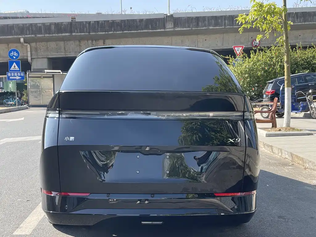 XIAOPENG X9