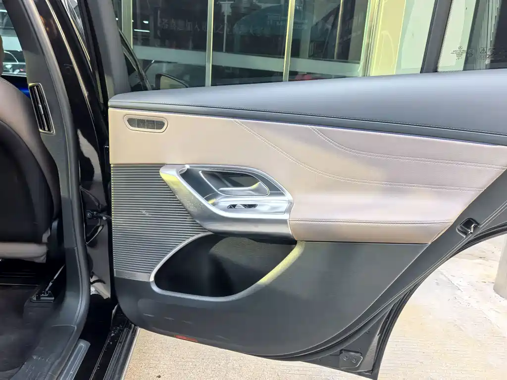 Mercedes-Benz GLC New Energy — миниатюра 18