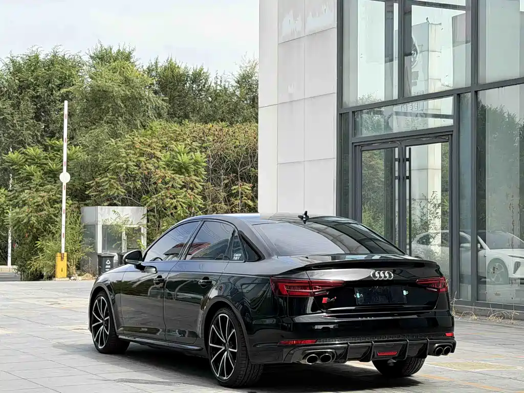 Audi S4 — миниатюра 6
