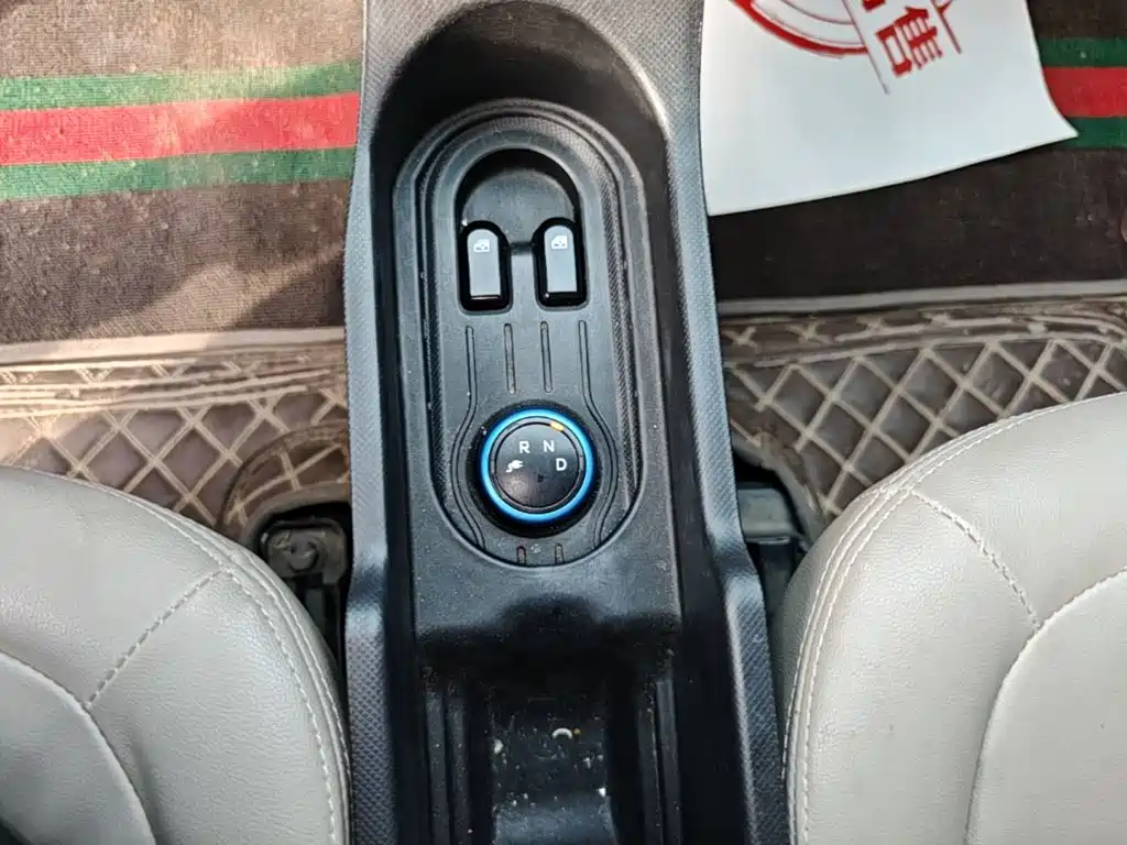 Wuling MINIEV — миниатюра 14