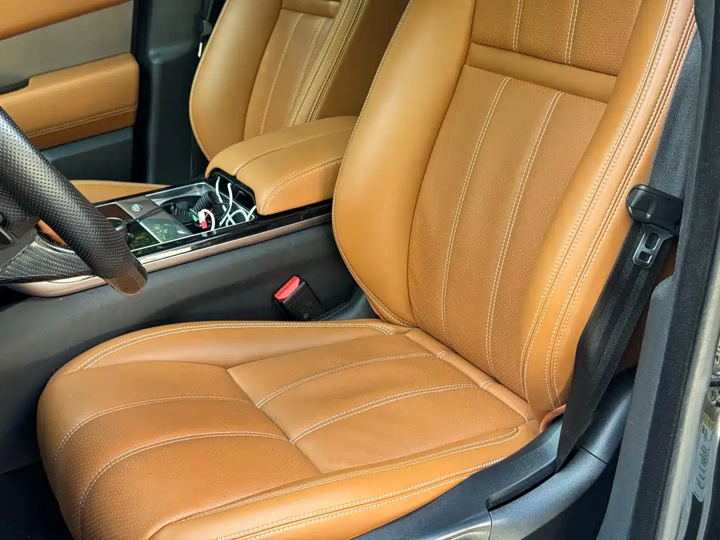 Land Rover Velar — миниатюра 13