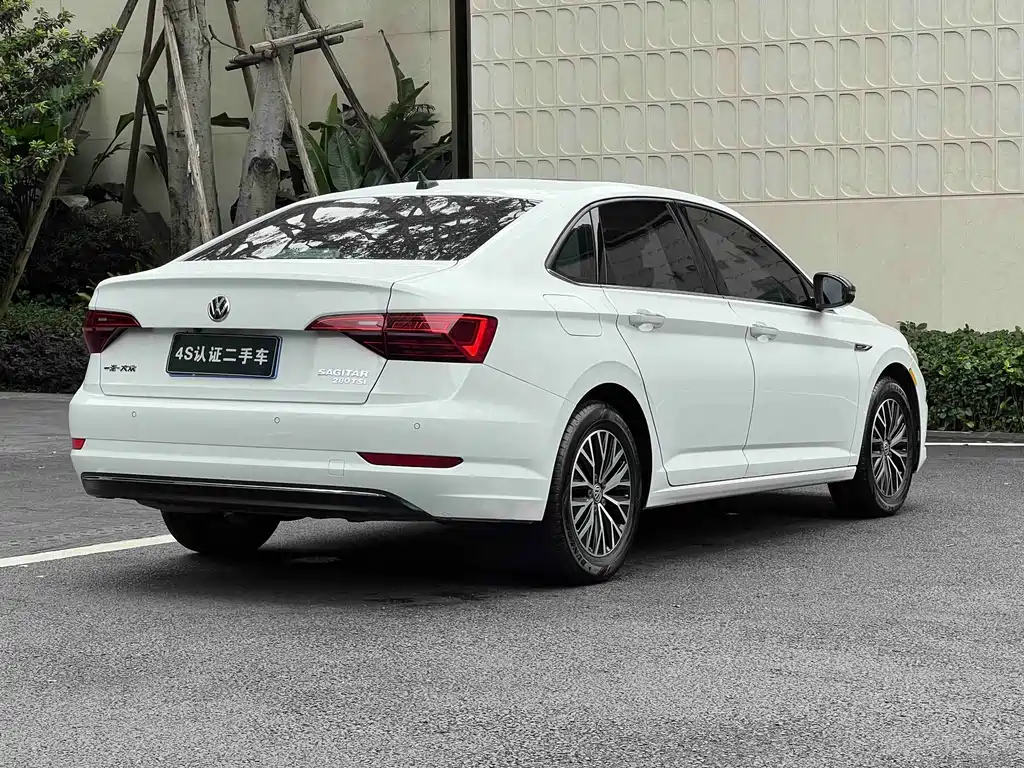 Volkswagen Sagitar 2021 280TSI DSG Comfort Smart Connect