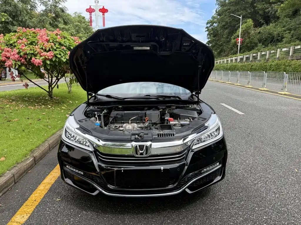 Honda Accord — миниатюра 9