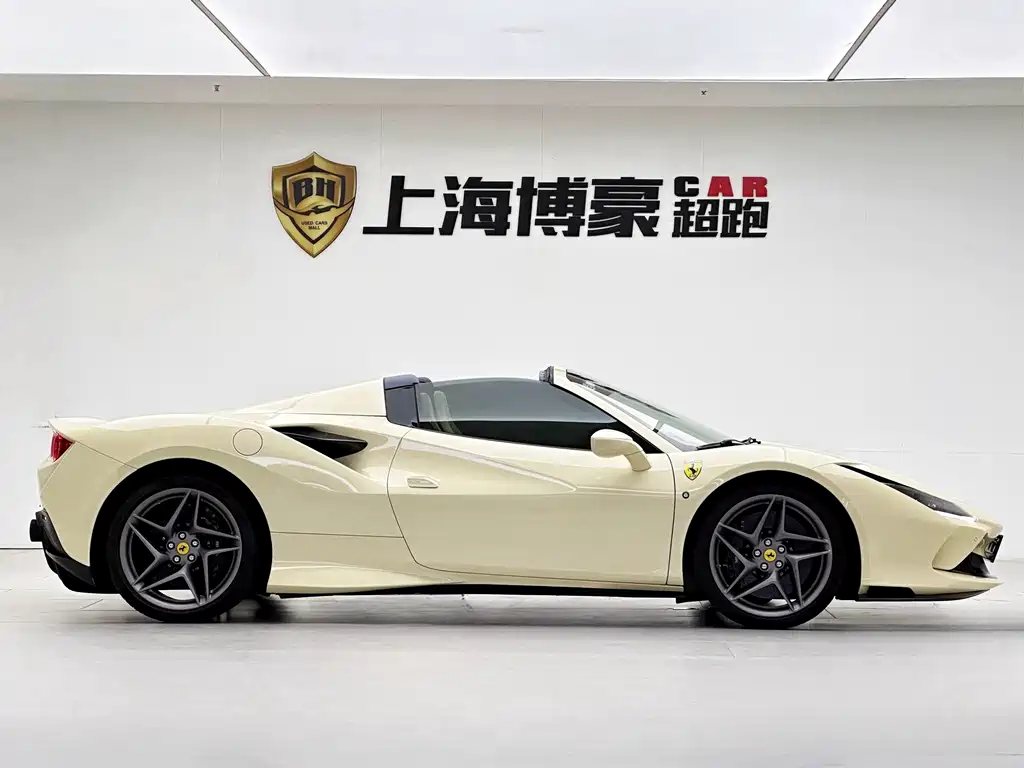 Ferrari F8 — миниатюра 4
