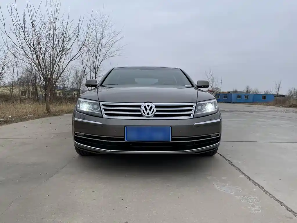 VOLKSWAGEN PHAETON