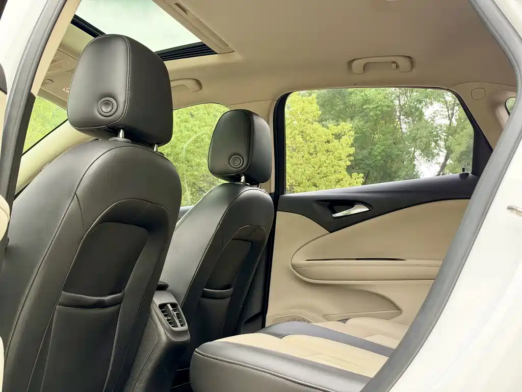 Buick Verano — миниатюра 16
