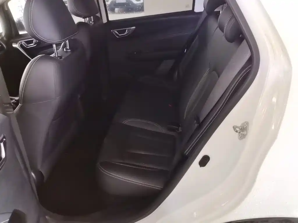 Geely Vision X3 — миниатюра 17