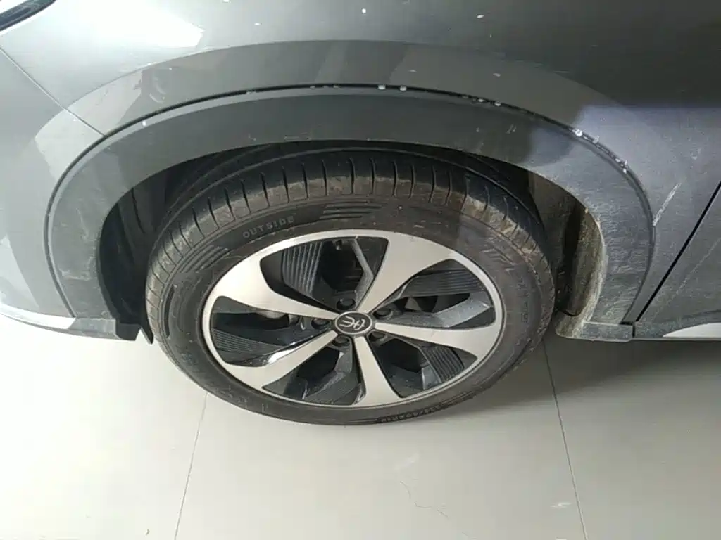BYD PLUS New Energy — миниатюра 23