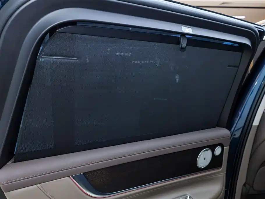 AITO ASK THE WORLD M9