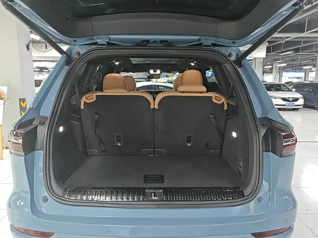 Li Auto Li ONE — миниатюра 19