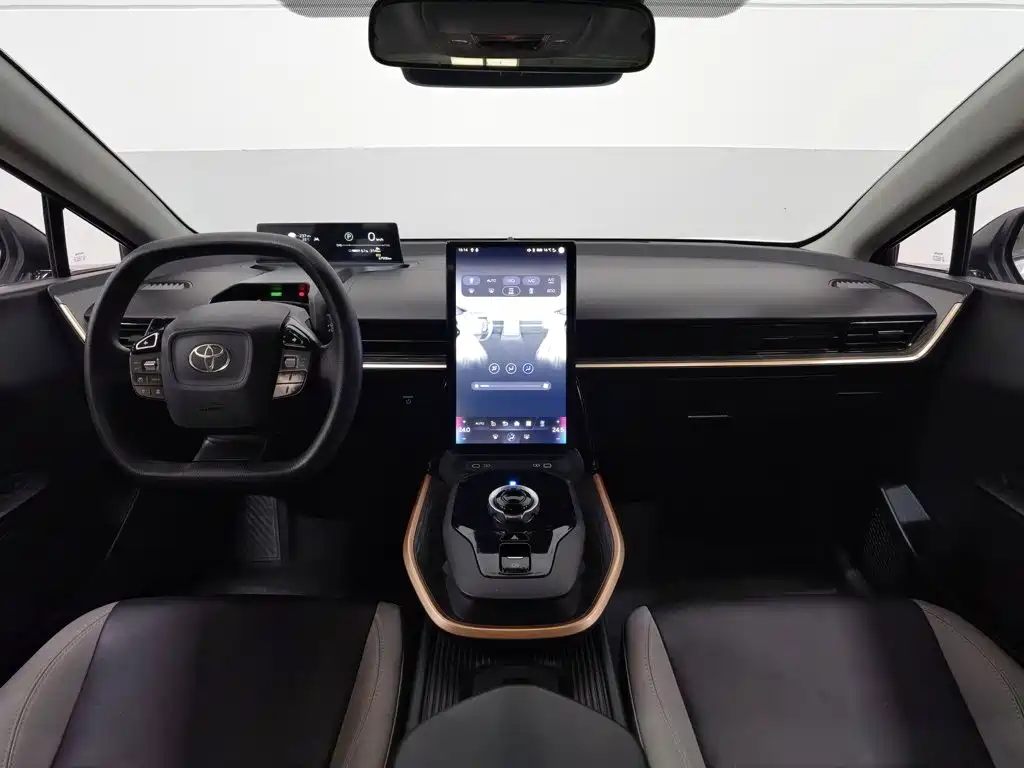 Toyota bZ3 — миниатюра 5