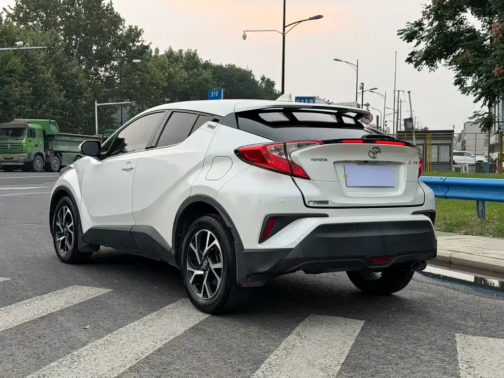 Toyota C-HR — миниатюра 4