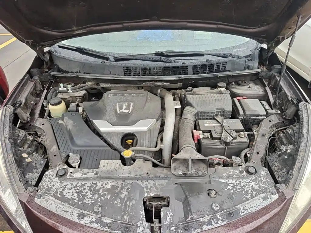 Luxgen U6 — миниатюра 25