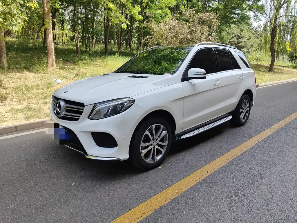 Mercedes-Benz GLE 2016