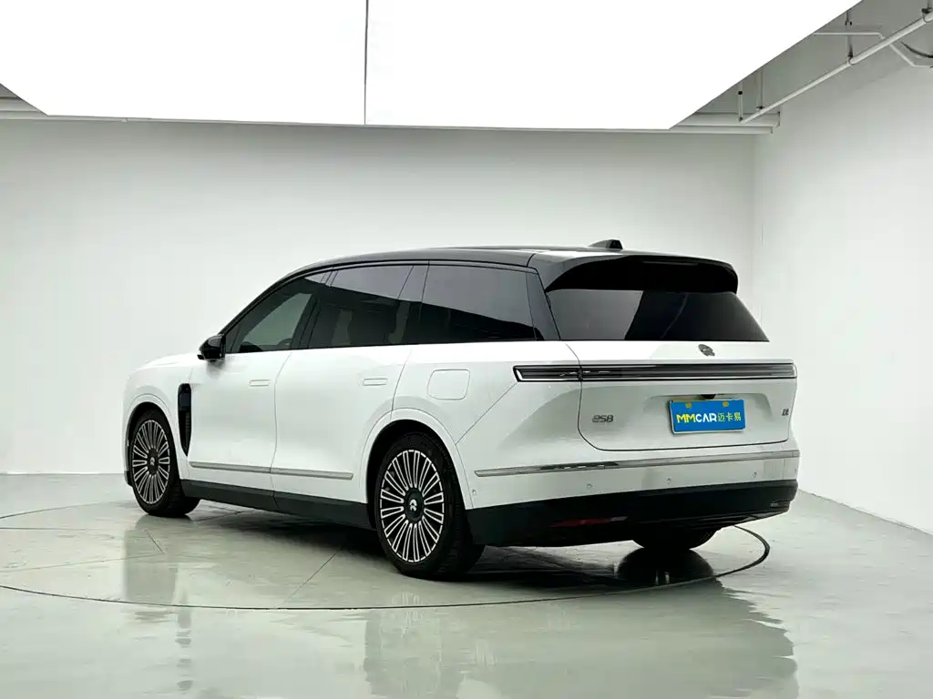 NIO ES8 — миниатюра 2