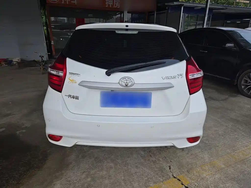 Toyota Vios FS — миниатюра 6