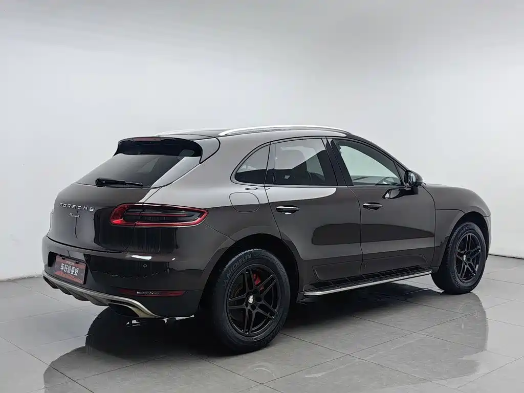 Porsche Macan — миниатюра 2