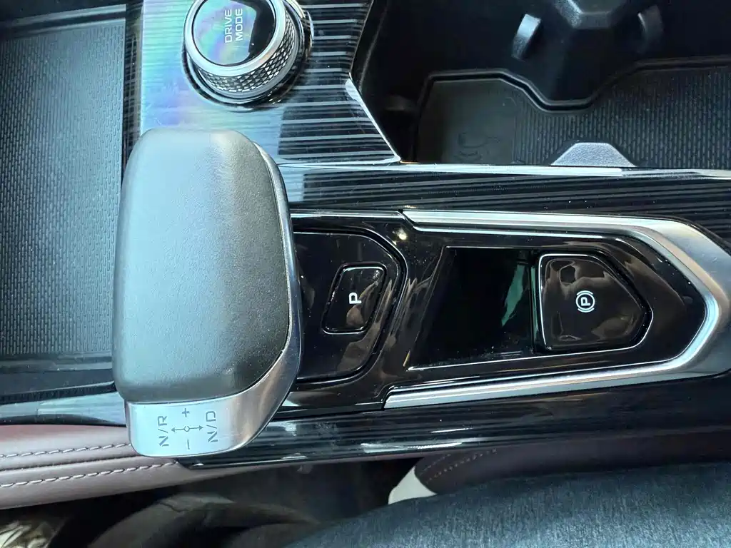 GEELY AUTOMOBILE XINGYUE L