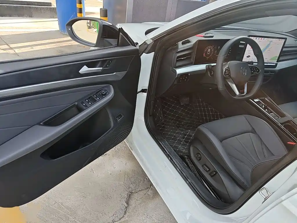 Volkswagen Lamando — миниатюра 16