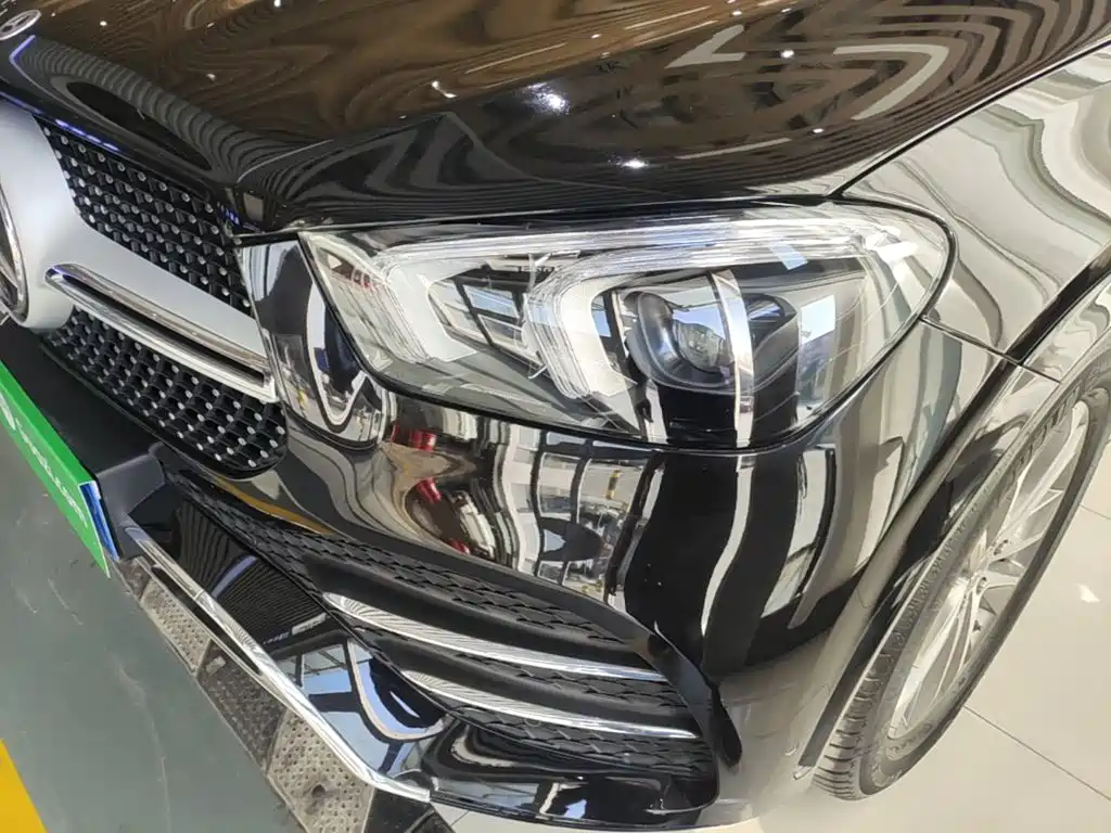 Mercedes-Benz GLE (Import) — миниатюра 24