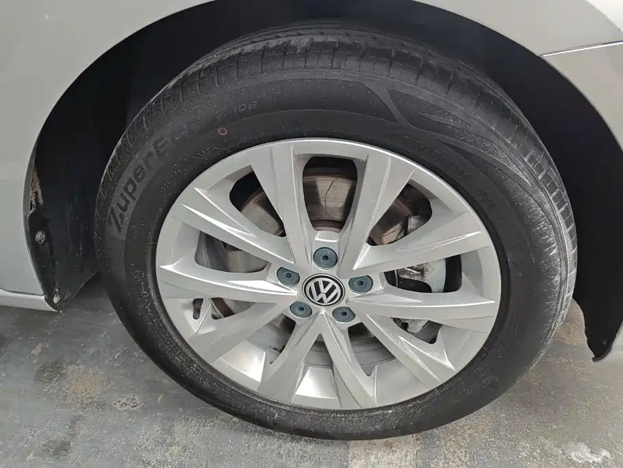 Volkswagen Lavida — миниатюра 6