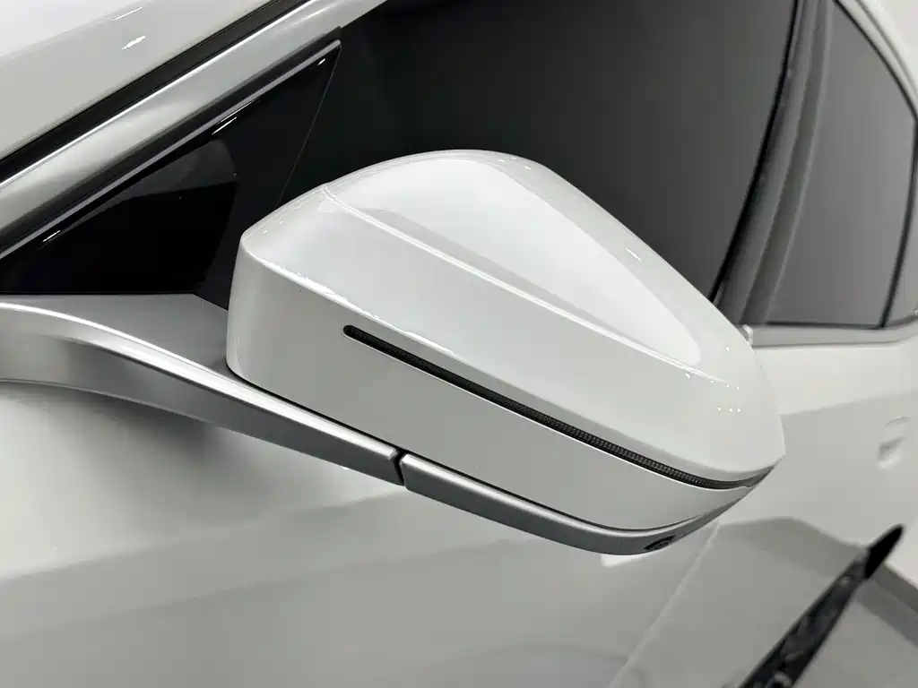BMW 5 Series — миниатюра 22