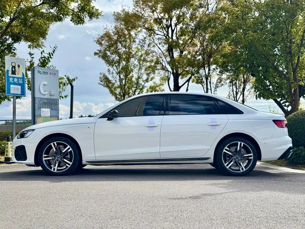 Audi A4L — миниатюра 10