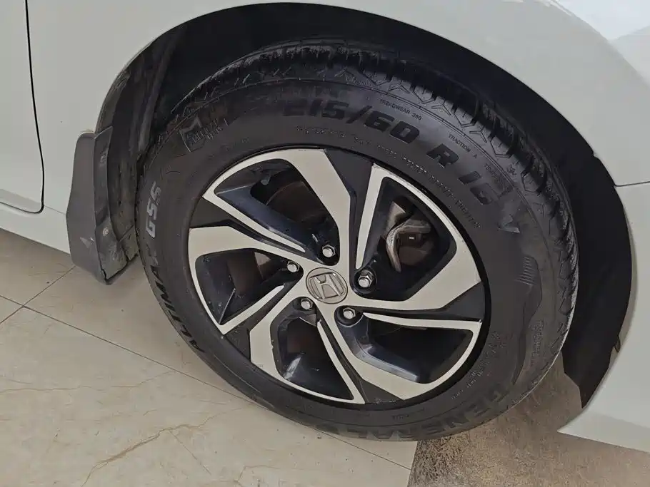 Honda Accord — миниатюра 6